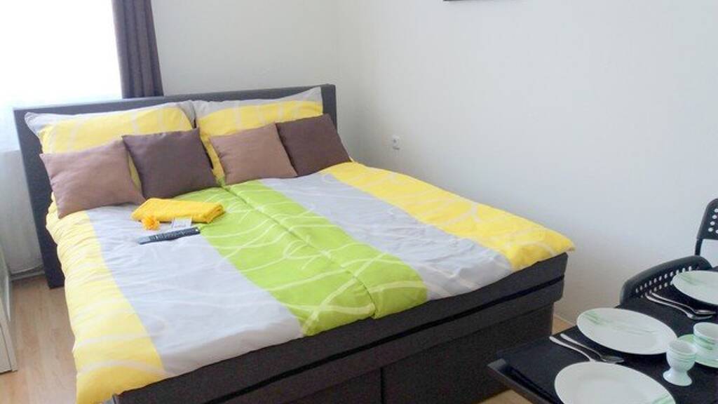 Studio zur Miete Wohnen auf Zeit 2.240 € 1 Zimmer 22 m² frei ab 21.02.2026 Waldegg Linz 4020