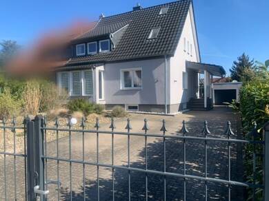 Doppelhaushälfte zum Kauf 425.000 € 4 Zimmer 110 m² 707 m² Grundstück frei ab sofort Schäfertrift 18 Isernhagen-Süd Hannover 30657
