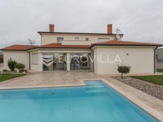 Villa zur Miete 3.500 € 3 Zimmer 240 m² Poreč Poreč 52440