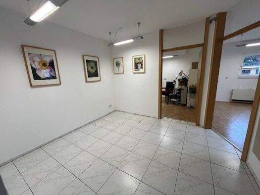 Bürofläche zur Miete 600 € 3,5 Zimmer 60 m² Bürofläche teilbar ab 60 m² Mettingen Esslingen 73733