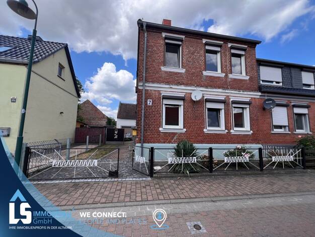 Doppelhaushälfte zum Kauf 94.000 € 4 Zimmer 117,2 m² 752 m² Grundstück Bittkau Tangerhütte 39517