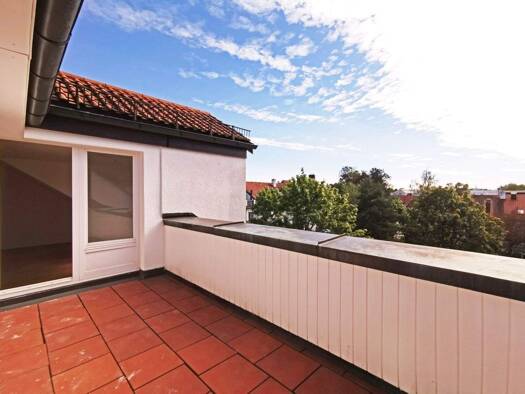 Wohnung zur Miete 1.460 € 2,5 Zimmer 90,5 m² 3. Geschoss frei ab 15.03.2026 Leipziger Str. 12_3 Unterhaching 82008