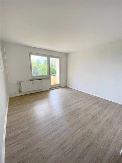 Wohnung zur Miete 456 € 5 Zimmer 83 m² Neuplanitzer Str. 81 Neuplanitz Zwickau 08062