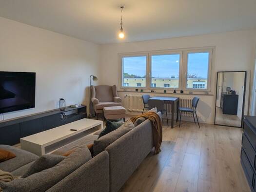Wohnung zur Miete 569 € 3 Zimmer 83 m² Geschoss 3/4 frei ab 01.12.2026 Einsteinstraße 45 Birth Velbert 42549