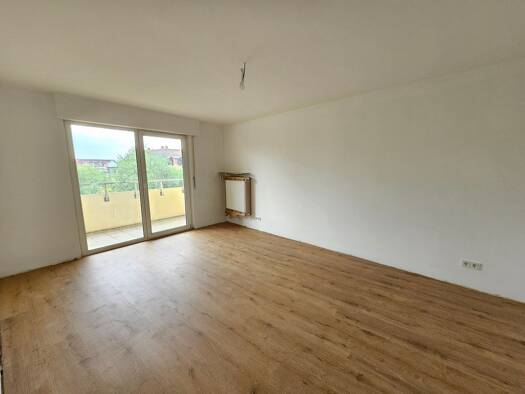 Wohnung zur Miete 850 € 2 Zimmer 63 m² 5. Geschoss frei ab sofort Innenstadt Fürth 90762