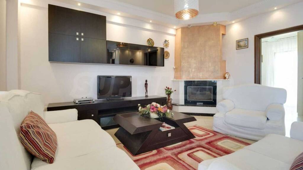 Villa zum Kauf 800.000 € 400 m² Flogita