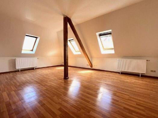 Wohnung zur Miete 575 € 3 Zimmer 88,6 m² Gotha 99867