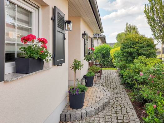 Bungalow zum Kauf 650.000 € 4 Zimmer 128 m² 642 m² Grundstück frei ab 01.04.2026 Brück 14822