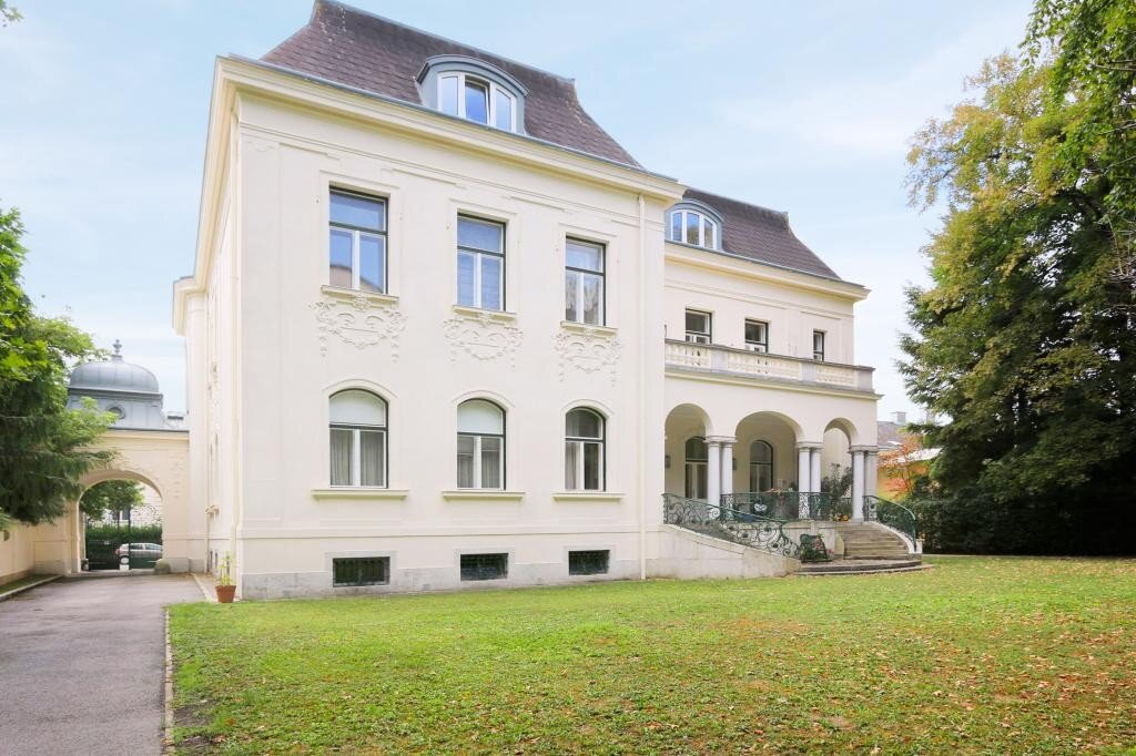 Einfamilienhaus zum Kauf 20 Zimmer 714 m²<br/>Wohnfläche 1.816 m²<br/>Grundstück Baden 2500