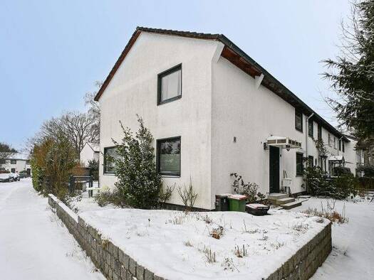 Haus zur Miete 2.000 € 3,5 Zimmer 105 m² 231 m² Grundstück Sasel Hamburg 22393