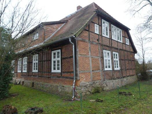 Einfamilienhaus zum Kauf 260.000 € 12 Zimmer 380 m² 2.454 m² Grundstück Blücher Besitz 19258