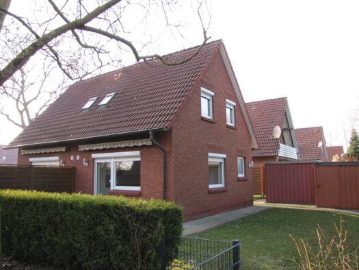 Haus zum Kauf 179.000 € 3 Zimmer 50 m² 140 m² Grundstück Tannenhausen Aurich 26603