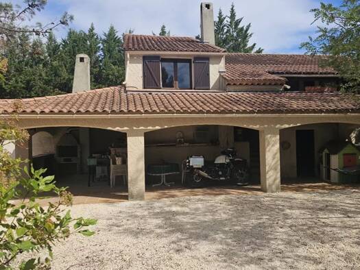 Einfamilienhaus zum Kauf 580.000 € 5 Zimmer 107,8 m² 14.000 m² Grundstück Rocbaron 83136