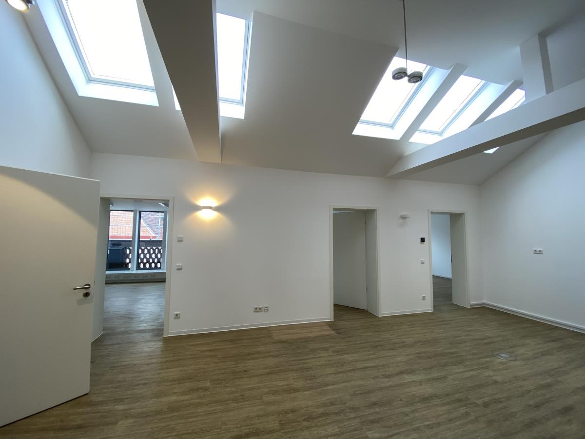 Bürogebäude zur Miete 13,50 € 272,1 m²<br/>Bürofläche ab 272,1 m²<br/>Teilbarkeit Altstadt / St. Sebald Nürnberg 90403