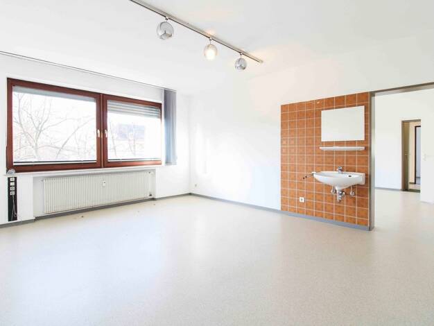 Büro zum Kauf 733 € 150 m² Bürofläche Altstadt-Süd Alt-Oberhausen 46045