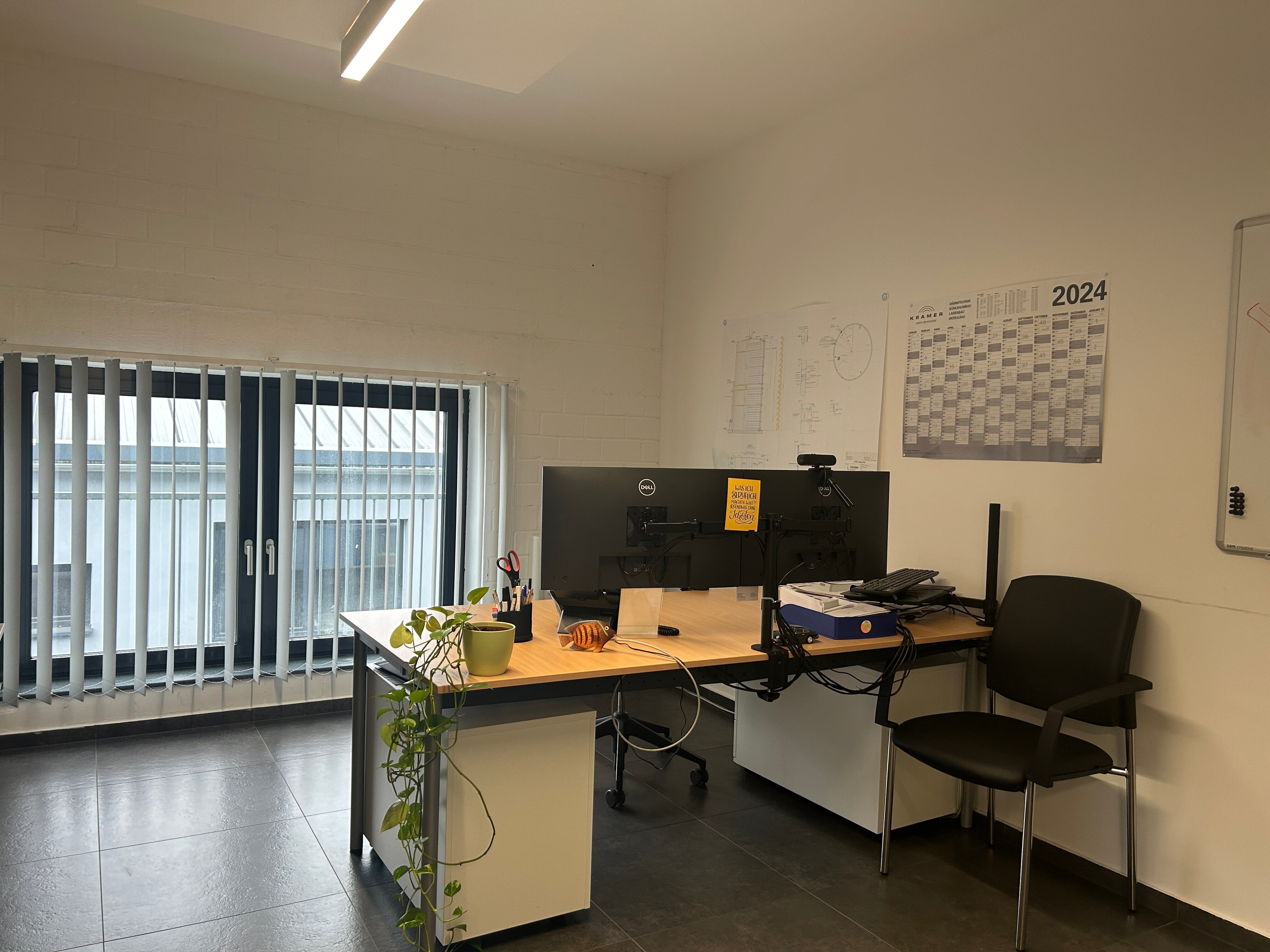 Bürofläche zur Miete 3.000 € 200 m²<br/>Bürofläche ab 200 m²<br/>Teilbarkeit Frankenthal 131 Frankenthal 67227