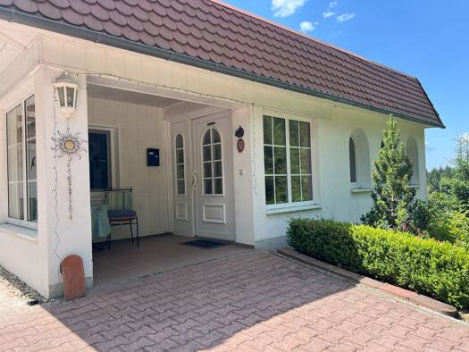 Einfamilienhaus zur Miete 1.500 € 4 Zimmer 130 m² 3.500 m² Grundstück frei ab 01.09.2026 Bodenmais 94249
