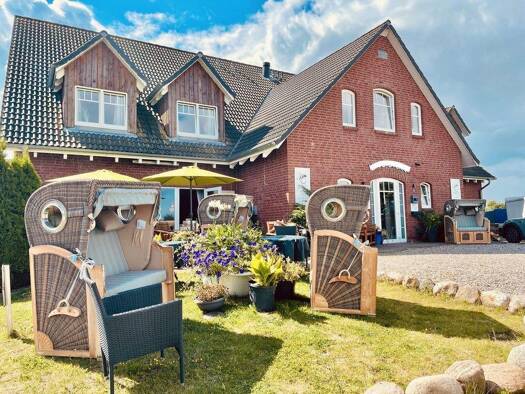 Mehrfamilienhaus zum Kauf provisionsfrei 45 Zimmer 1.474 m² 2.678 m² Grundstück Wangels 23758