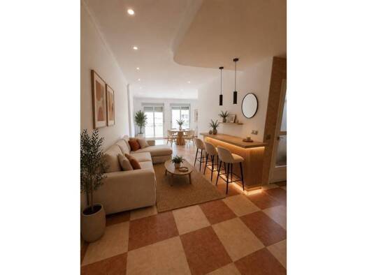 Wohnung zum Kauf 102.000 € 3 Zimmer 150 m² 1. Geschoss Lorca 30893