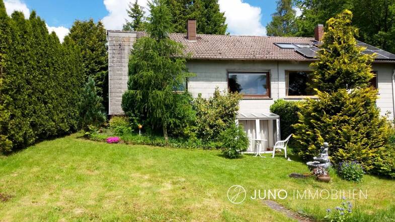 Doppelhaushälfte zum Kauf 175.000 € 3,5 Zimmer 110 m² 550 m² Grundstück Wahld Hellenthal 53940