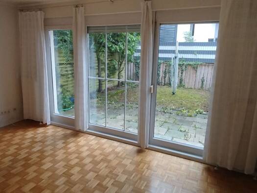 WG-Zimmer zur Miete 450 € 19 m² Geschoss EG/2 frei ab sofort Ebersheim Mainz 55129