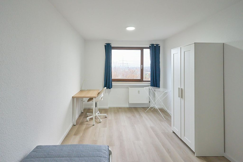 Wohnung zur Miete Wohnen auf Zeit 619 € 1 Zimmer 9 m²<br/>Wohnfläche 18.12.2024<br/>Verfügbarkeit Kölner Landstraße Wersten Düsseldorf 40589