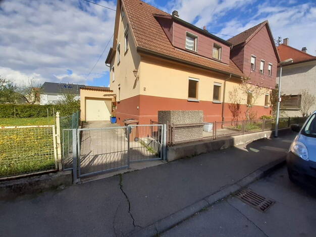 Mehrfamilienhaus zum Kauf provisionsfrei 465.000 € 8 Zimmer 200 m² 245 m² Grundstück Feuchtstraße 2 Frickenhausen Frickenhausen 72636