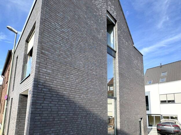 Einfamilienhaus zur Miete - Erstbezug 2.990 € 5,5 Zimmer 145 m² 180 m² Grundstück frei ab 01.12.2026 Römerstraße 14 Büderich Meerbusch 40667