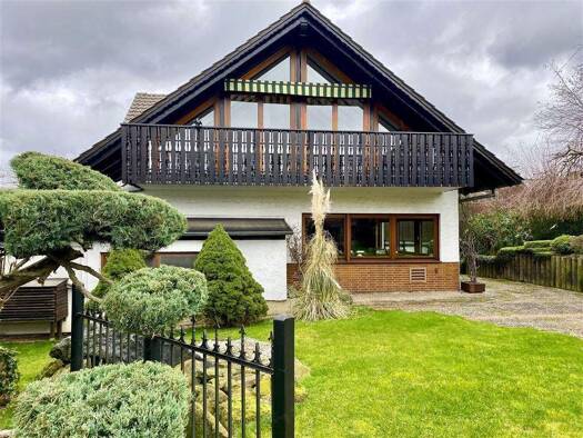 Haus zum Kauf 639.000 € 5 Zimmer 305,7 m² 1.895 m² Grundstück Rengershausen Baunatal 34225