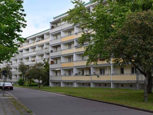 Wohnung zur Miete 475 € 4 Zimmer 67,4 m² 5. Geschoss frei ab 01.03.2026 Frankfurter Straße 2 Ströbitz Cottbus 03046