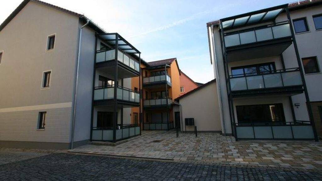 Wohnung zur Miete 679 € 2 Zimmer 82,3 m² Markt 4-6 Römhild 98630