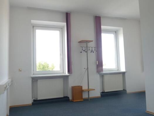 Büro zur Miete 290 € 1 Zimmer 36 m² Bürofläche Bahnhofstraße Braunau am Inn 5280