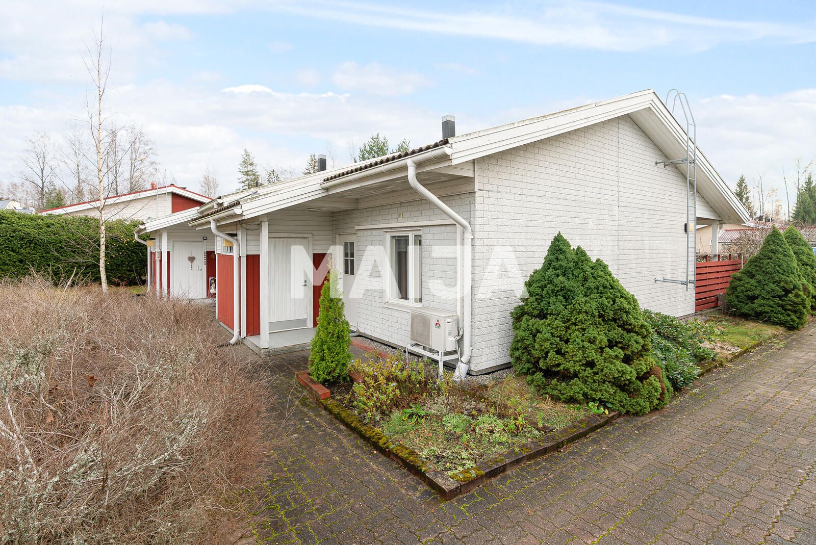 Doppelhaushälfte zum Kauf 154.000 € 2 Zimmer 57 m²<br/>Wohnfläche 2.769 m²<br/>Grundstück Metsolantie 58 Vantaa 01480