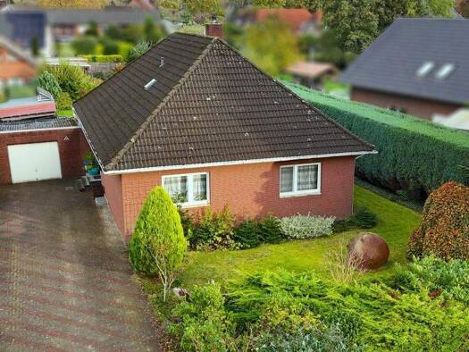 Haus zum Kauf 175.000 € 5 Zimmer 140 m² 1.000 m² Grundstück frei ab sofort Beverstedt 27616