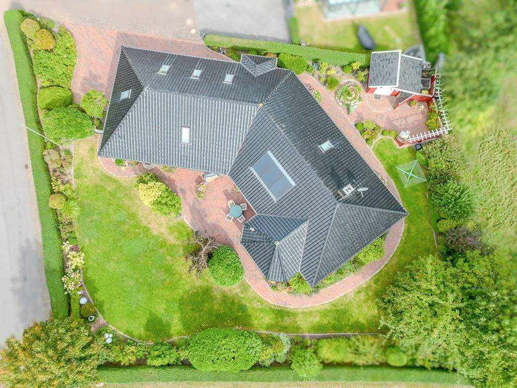 Immobilie in Meldorf - Wohnkomfort | Ausgezeichnet | Großzügig | Einfamilienhaus - Bild 1