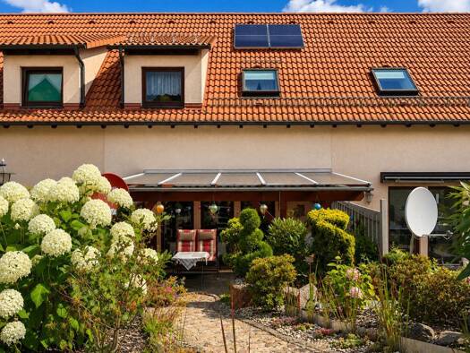 Reihenmittelhaus zum Kauf 220.000 € 4 Zimmer 104 m² 258 m² Grundstück Kurort Berggießhübel Bad Gottleuba-Berggießhübel 01816