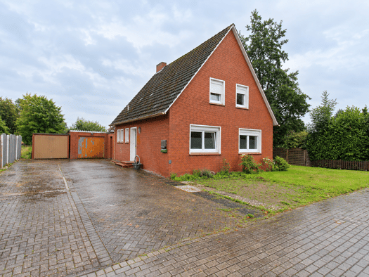 Einfamilienhaus zum Kauf 189.000 € 5 Zimmer 110 m² 1.126 m² Grundstück frei ab sofort Ostrhauderfehn Ostrhauderfehn 26842