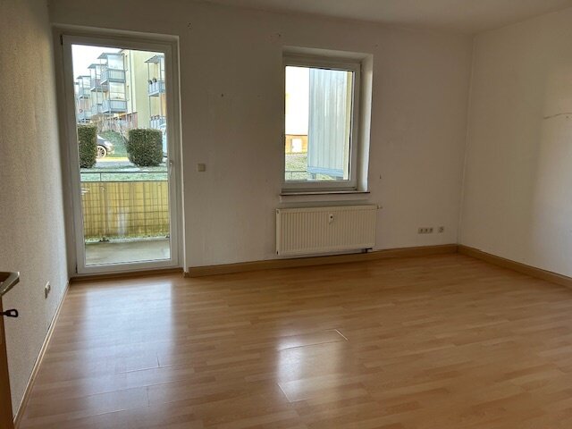 Wohnung zur Miete 512 € 3 Zimmer 69,3 m²<br/>Wohnfläche 1.<br/>Geschoss ab sofort<br/>Verfügbarkeit Von Kleist Straße 3 Wahlbezirk 71 Suhl 98527