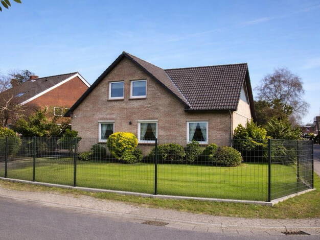 Mehrfamilienhaus zum Kauf provisionsfrei 519.000 € 11 Zimmer 250 m² 654 m² Grundstück Norden 26506