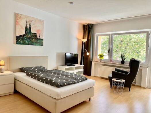 Wohnung zur Miete 1.245 € 1 Zimmer 48 m² 1. Geschoss Holweide Köln 51067