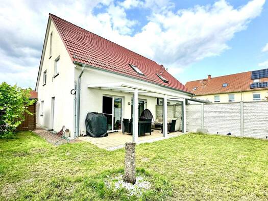 Doppelhaushälfte zum Kauf 439.000 € 5 Zimmer 102,8 m² 263 m² Grundstück Kaltenweide Langenhagen 30855