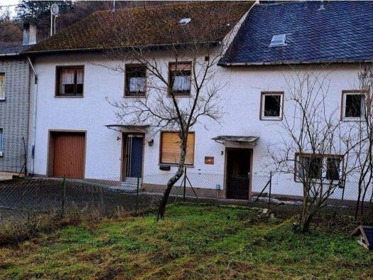 Einfamilienhaus zum Kauf 99.900 € 1 Zimmer frei ab sofort Dienethal 56379