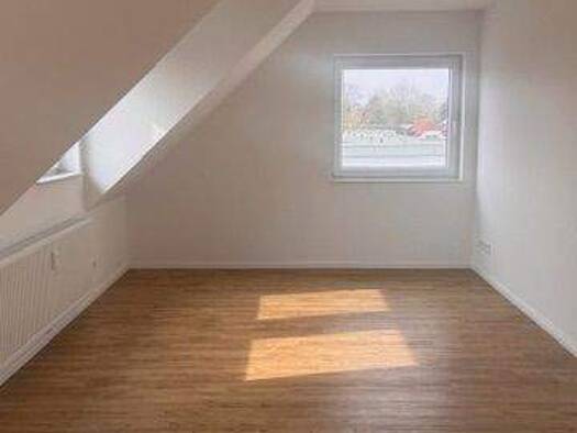 Wohnung zur Miete 700 € 2 Zimmer 55,8 m² 2. Geschoss frei ab sofort Leipziger Straße 3 Wechloy Oldenburg (Oldb) 26129