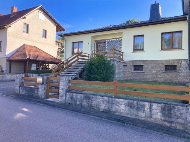 Bungalow zum Kauf 249.000 € 4 Zimmer 120 m² 635 m² Grundstück Sangerhausen Sangerhausen 06526