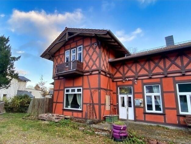 Einfamilienhaus zum Kauf 195.000 € 7 Zimmer 234 m² 1.774 m² Grundstück Georgenthal 99887