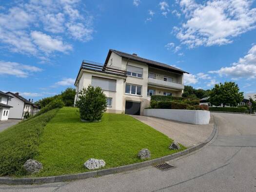 Mehrfamilienhaus zum Kauf 608.000 € 15 Zimmer 360 m² 760 m² Grundstück Tiengen Waldshut-Tiengen 79761