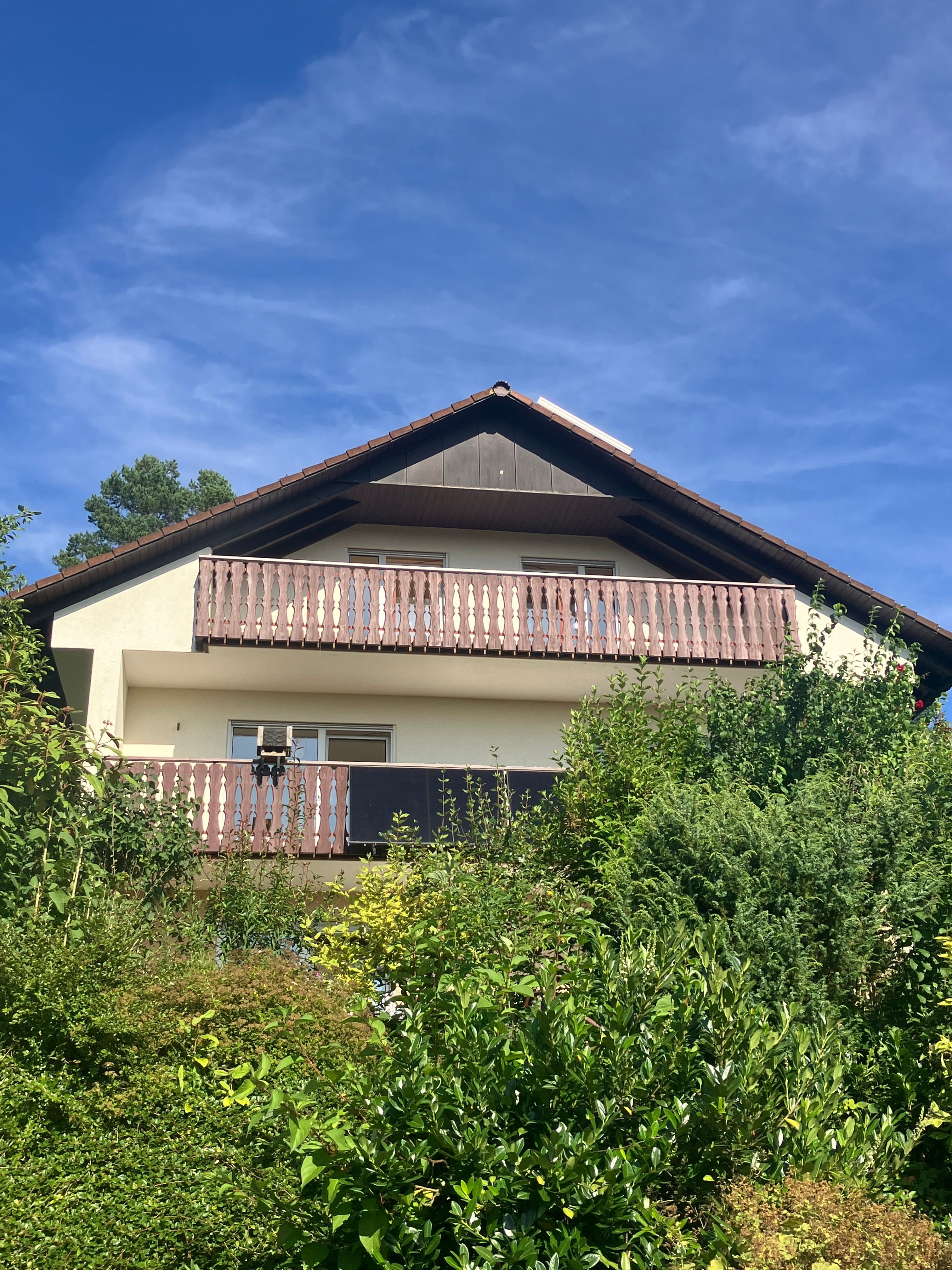 Einfamilienhaus zum Kauf 695.000 € 9 Zimmer 220 m²<br/>Wohnfläche 881 m²<br/>Grundstück ab sofort<br/>Verfügbarkeit Wehingen 78564