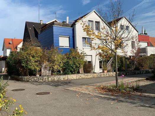 Doppelhaushälfte zur Miete 2.100 € 6,5 Zimmer 140 m² 360 m² Grundstück frei ab 01.03.2026 Köngen 73257