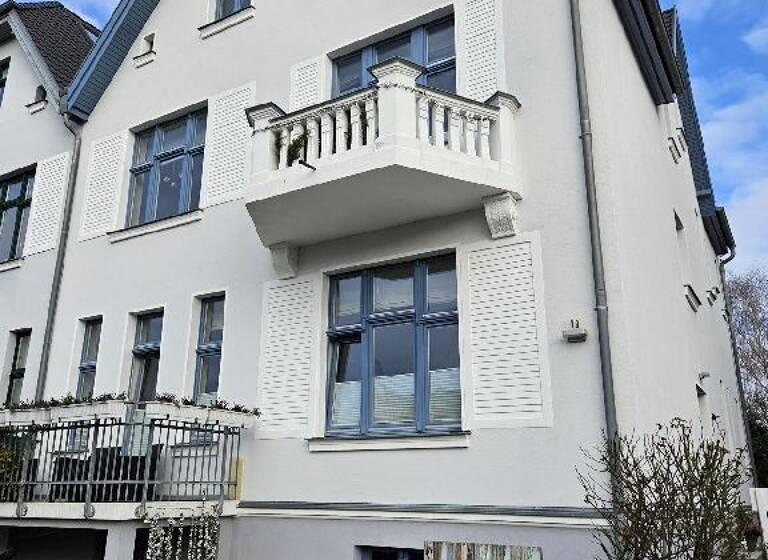 Wohnung zur Miete Wohnen auf Zeit 1.310 € 2 Zimmer 80 m²<br/>Wohnfläche 01.06.2025<br/>Verfügbarkeit Gehlsdorf Rostock 18147