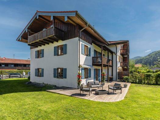 Reihenendhaus zum Kauf 850.000 € 6 Zimmer 182,8 m² 470 m² Grundstück frei ab sofort Kochel Kochel am See 82431